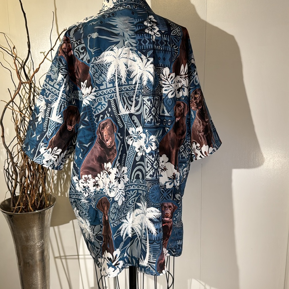 Tropical & Novelty Button Shirt with Chocolate Lab - Picture 4 of 5